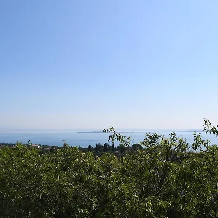 Alice's Nest-lake View House * بادينغي سول غاردا