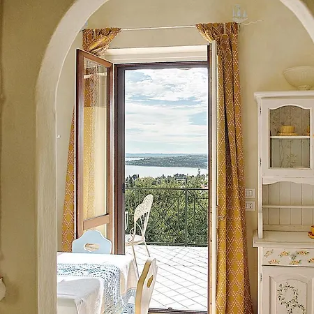 Alice's Nest-lake View House * بادينغي سول غاردا