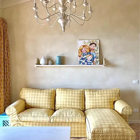 Alice's Nest-lake View House بيت للعطل